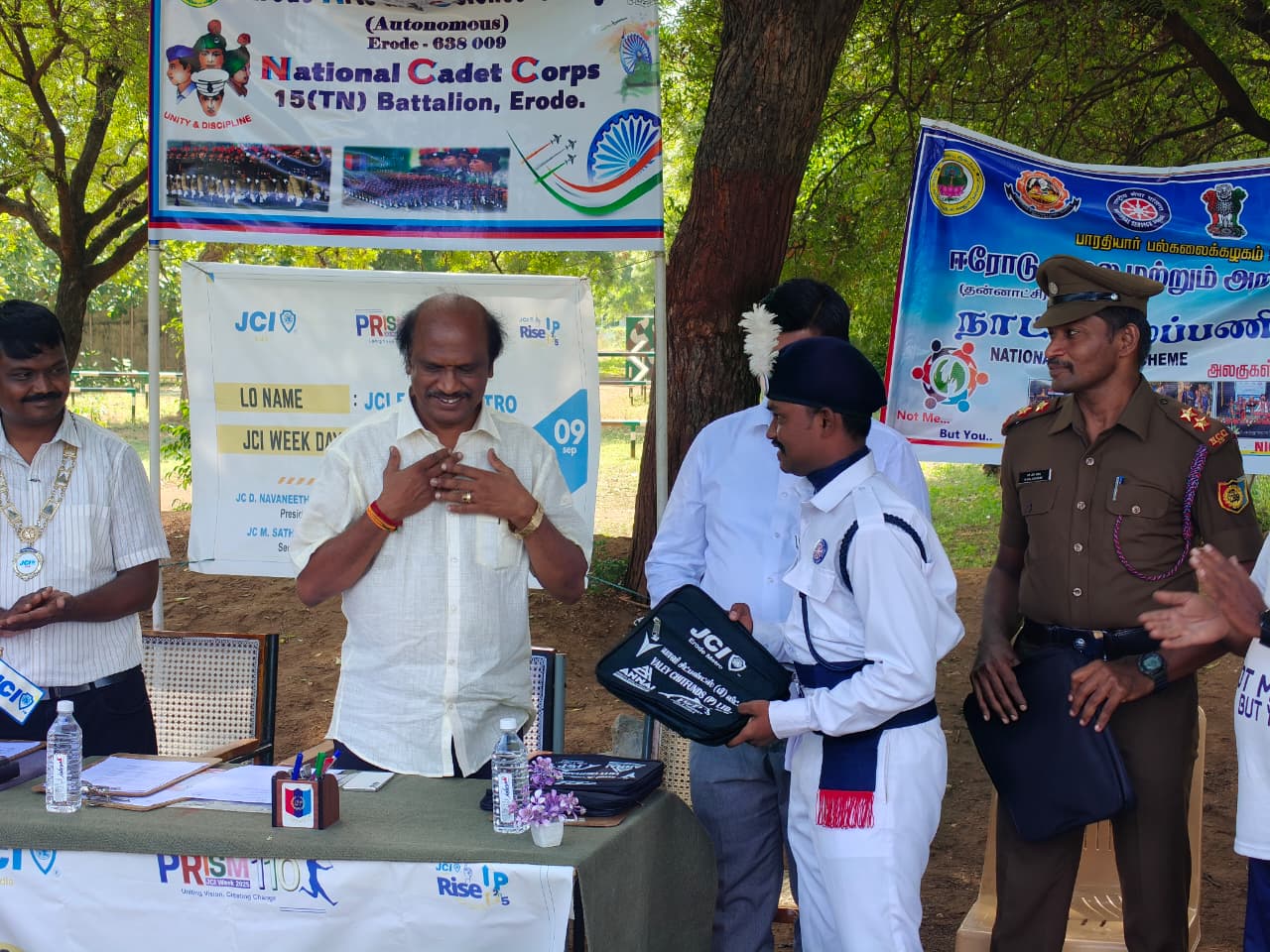 Providing nutritional support to school children