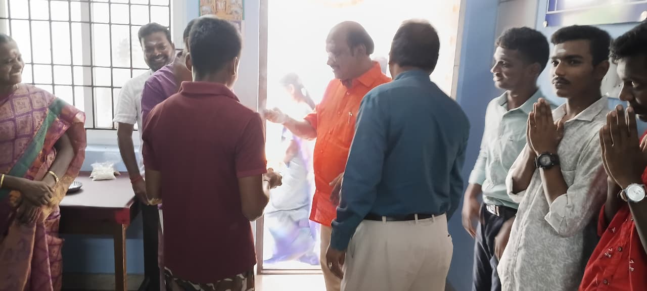 Community cleanup drive organized by AARSH BHARAT SAMAJ